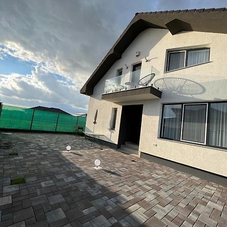 Casa Abiiani Hotel Oradea Buitenkant foto