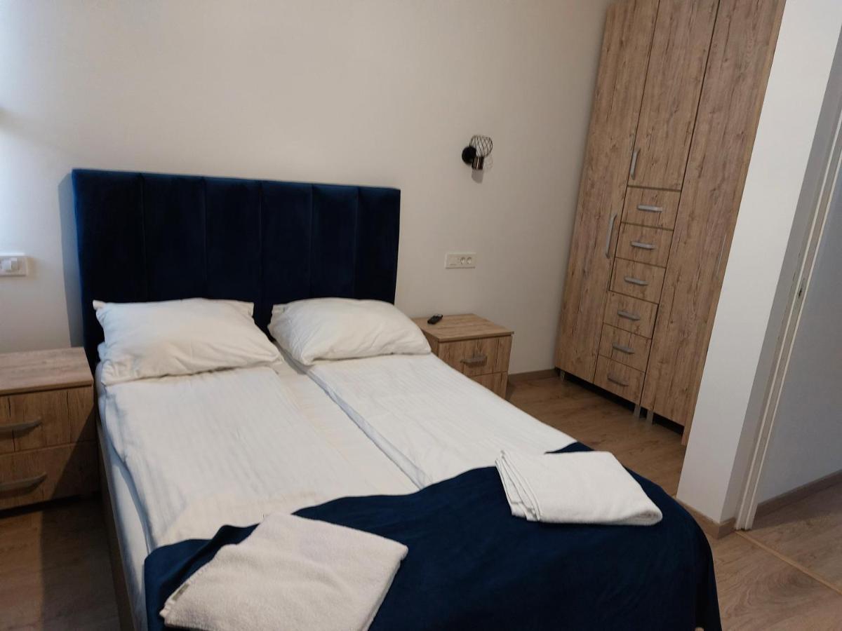 Casa Abiiani Hotel Oradea Buitenkant foto
